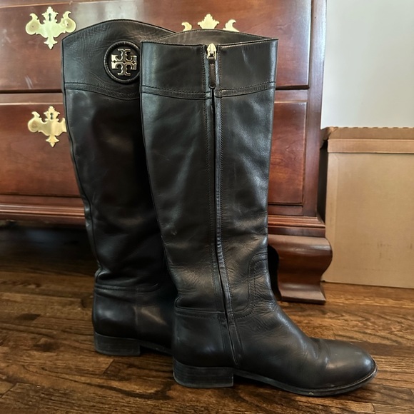 Tory Burch Ashlynn Black Leather Riding Boots - Picture 3 of 8